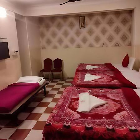Nkf Residency Mysuru Hotel Kültér fotó