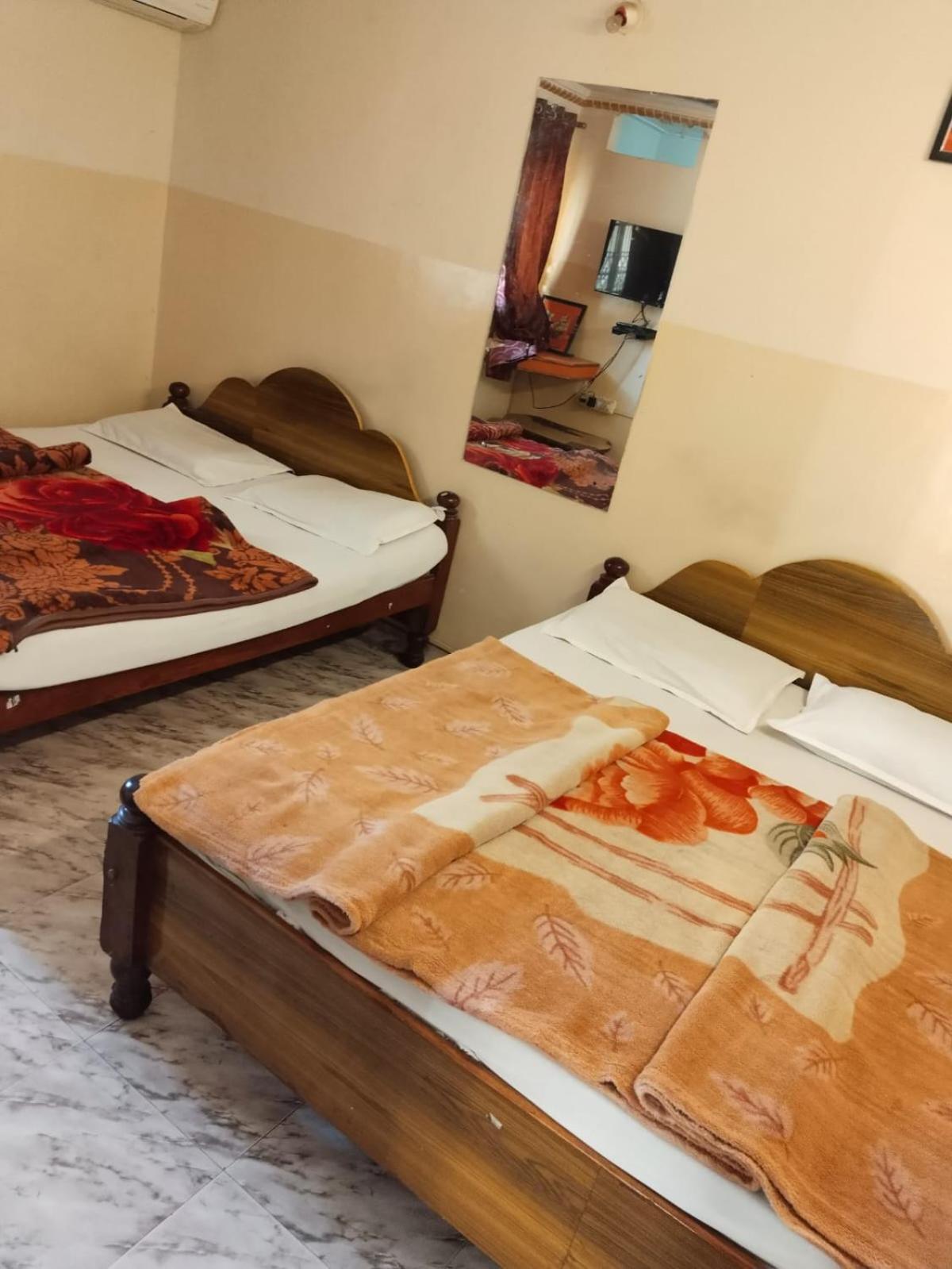Nkf Residency Mysuru Hotel Kültér fotó
